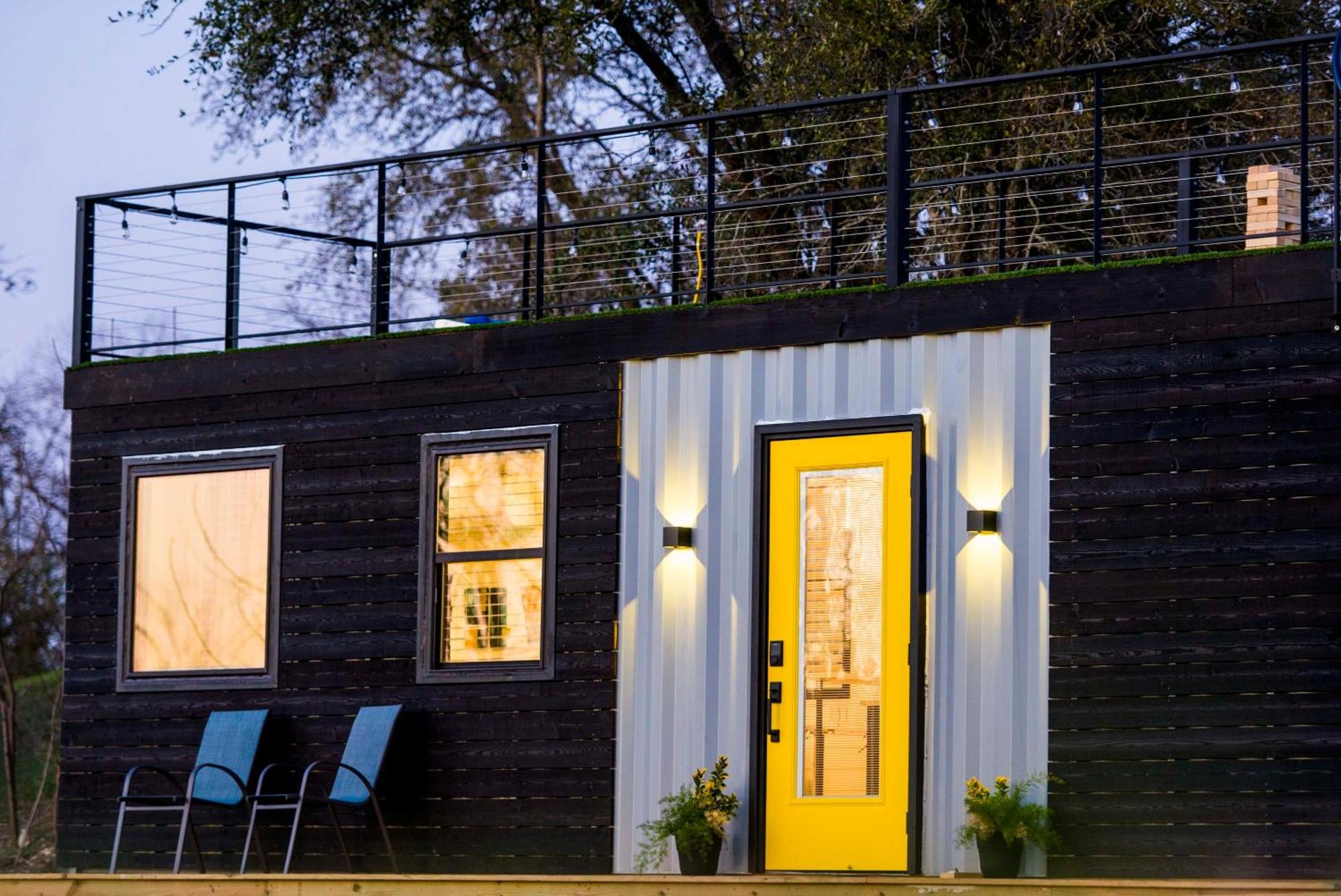 The Zephyr Modern Luxe Container Home Bellmead Exterior foto